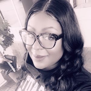 Meet your Posher, Jasmine